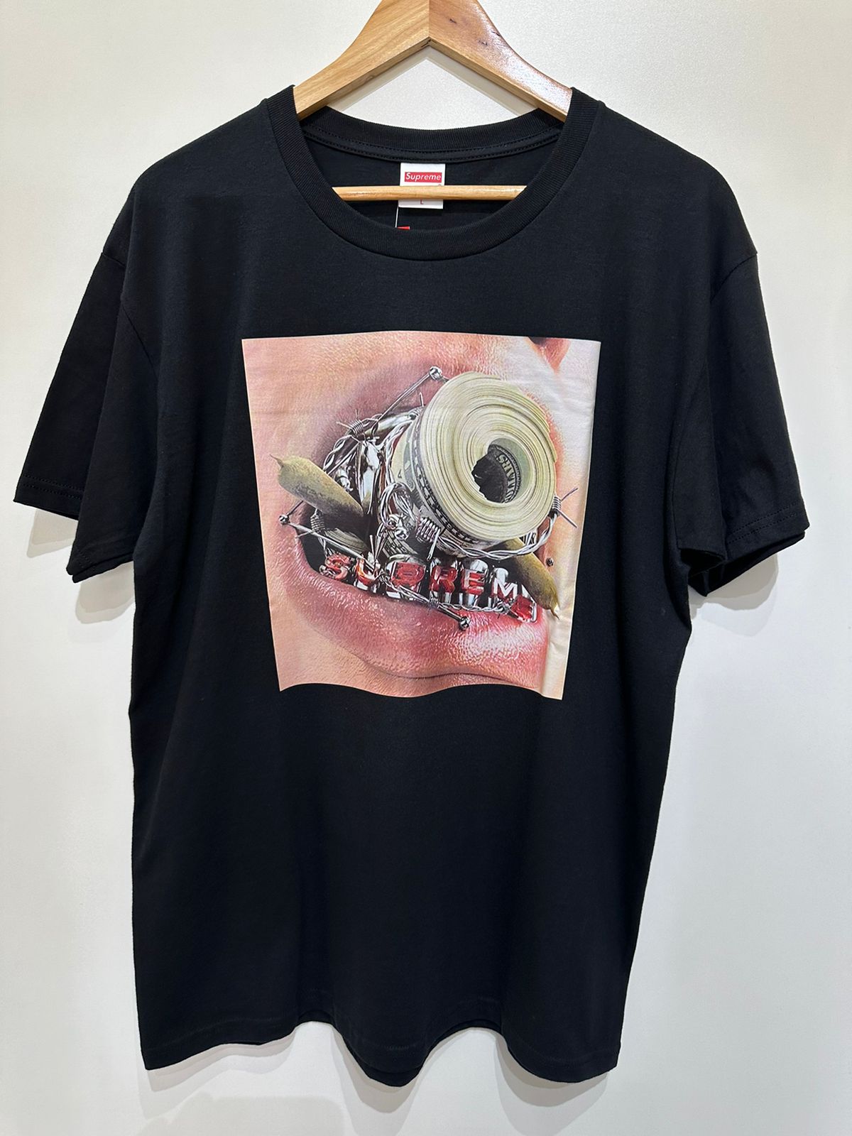 T-SHIRT SUPREME BRACES