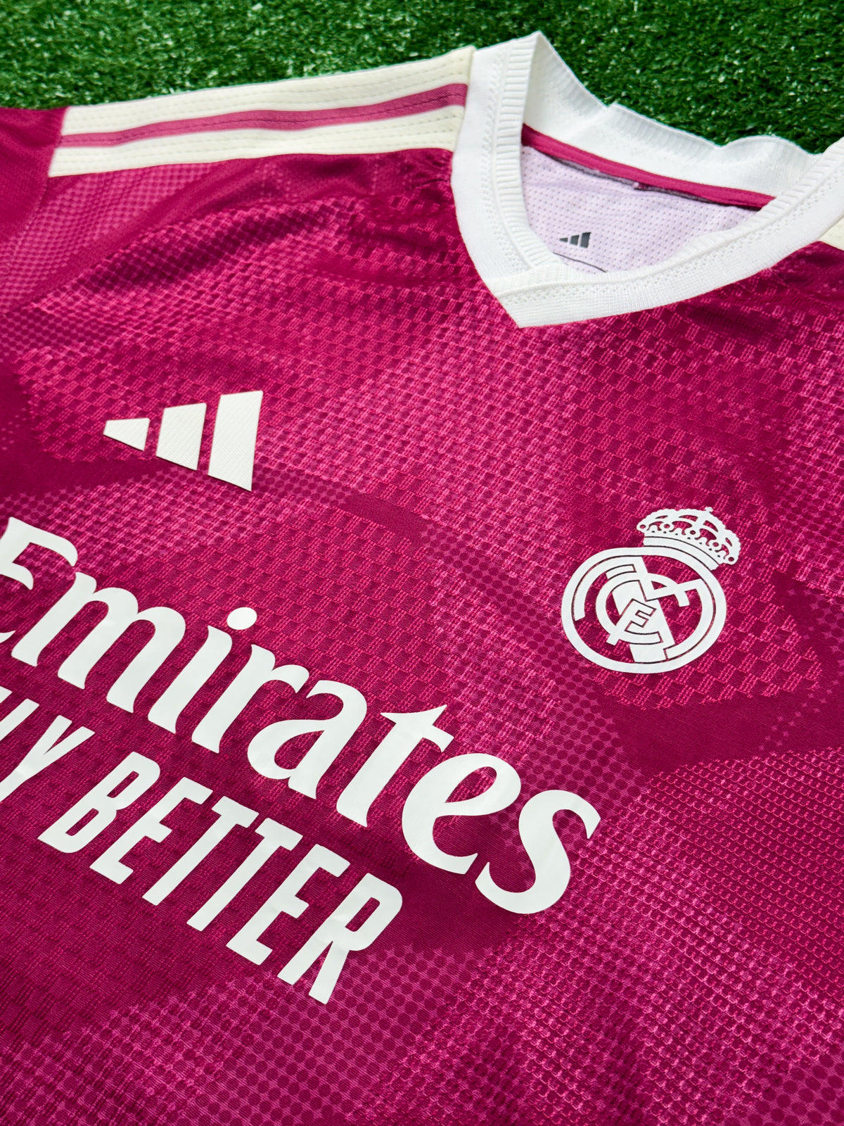 Camisa Real Madrid Third 26/27  Jogador Masculina - Rosa