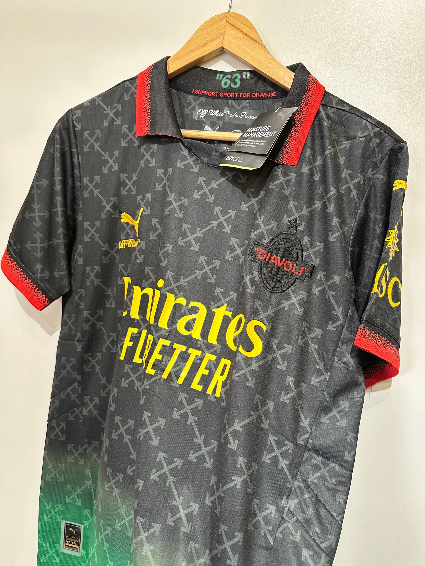 Camisa do Milan x Off White