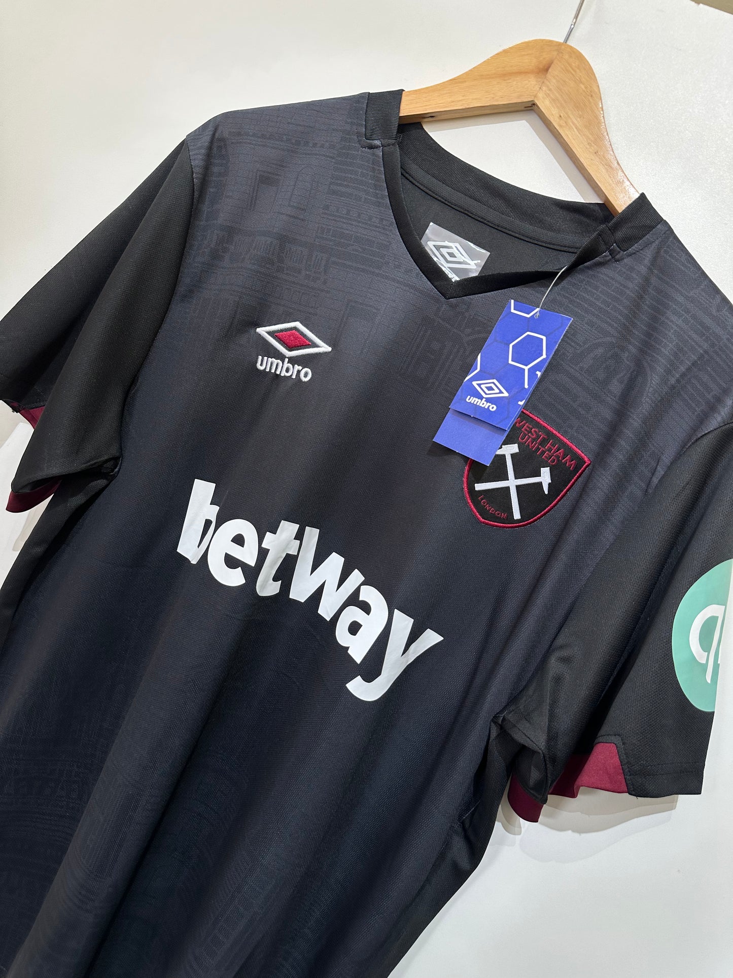 Camisa Umbro West Ham Away 2025/26