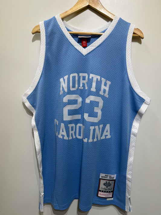 Regata Authentic NCAA North Carolina Michael Jordan 1983/84