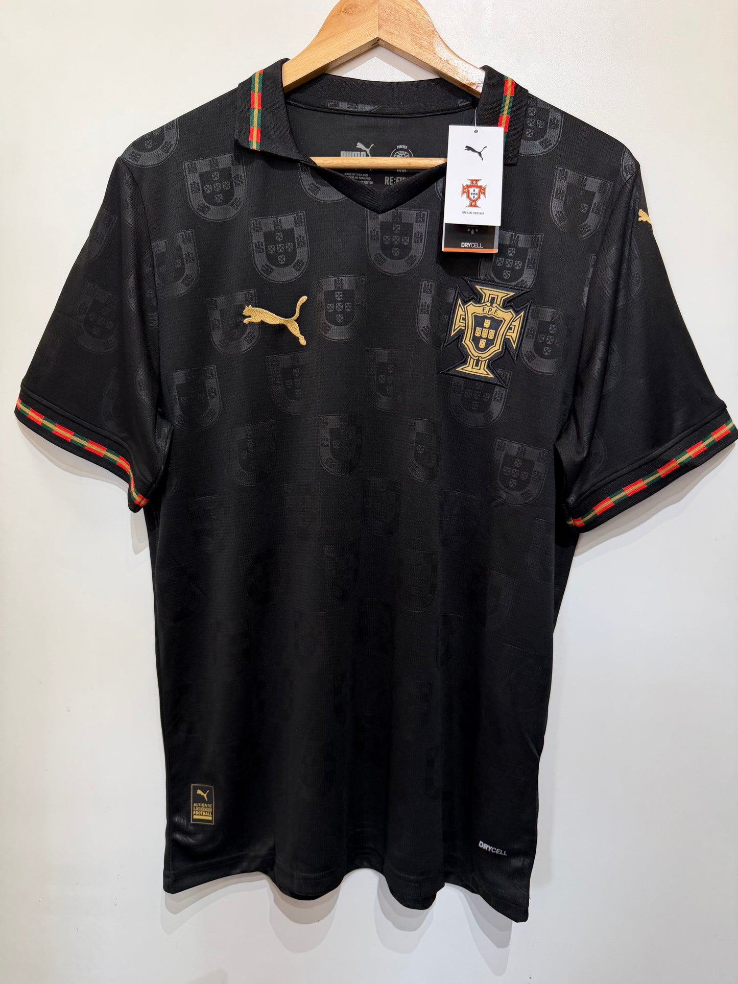 Camisa do Portugal pantera negra 2025/26