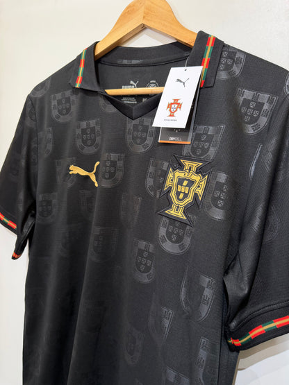 Camisa do Portugal pantera negra 2025/26
