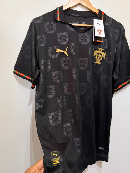 Camisa do Portugal pantera negra 2025/26