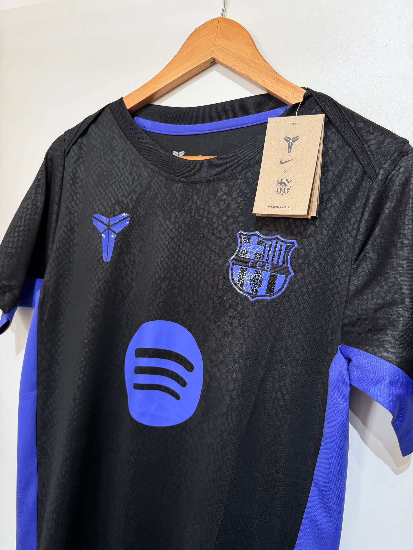 Camisa Pré-Jogo Barcelona x Kobe Bryant 2025/26