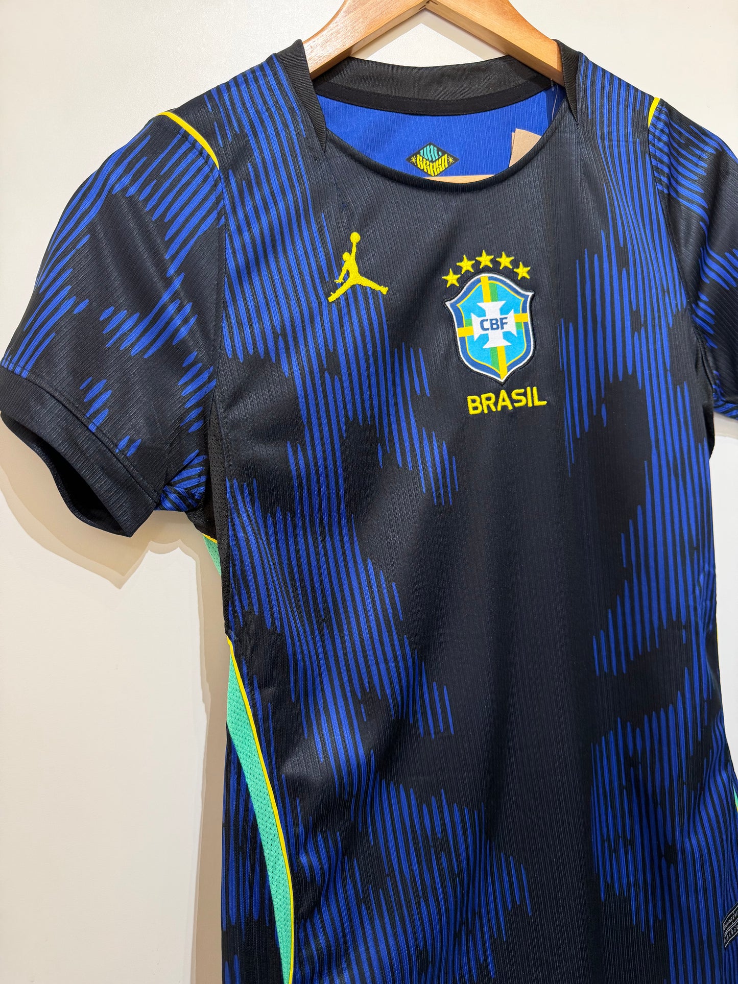Camisa Brasil Jordan II 2026/27 Torcedora Pro Feminina - Azul
