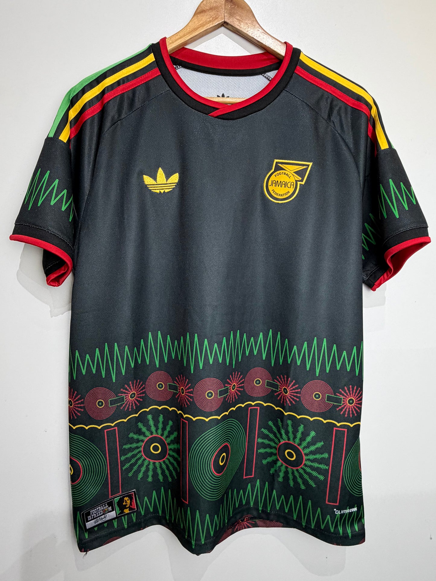 Camisa Jamaica II 26 adidas x Bob Marley