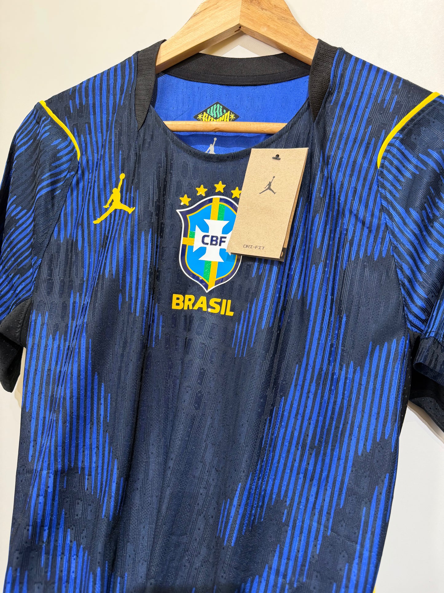 Camisa Brasil Jordan II 2026/27 Jogador Masculina