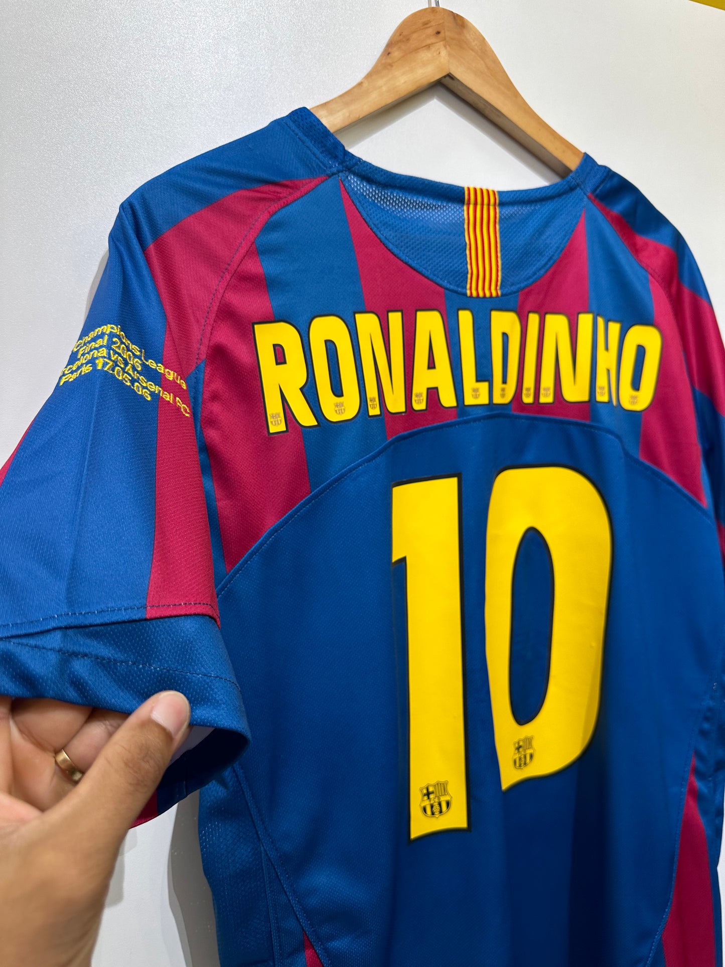 CAMISA DO BARCELONA 2005/06