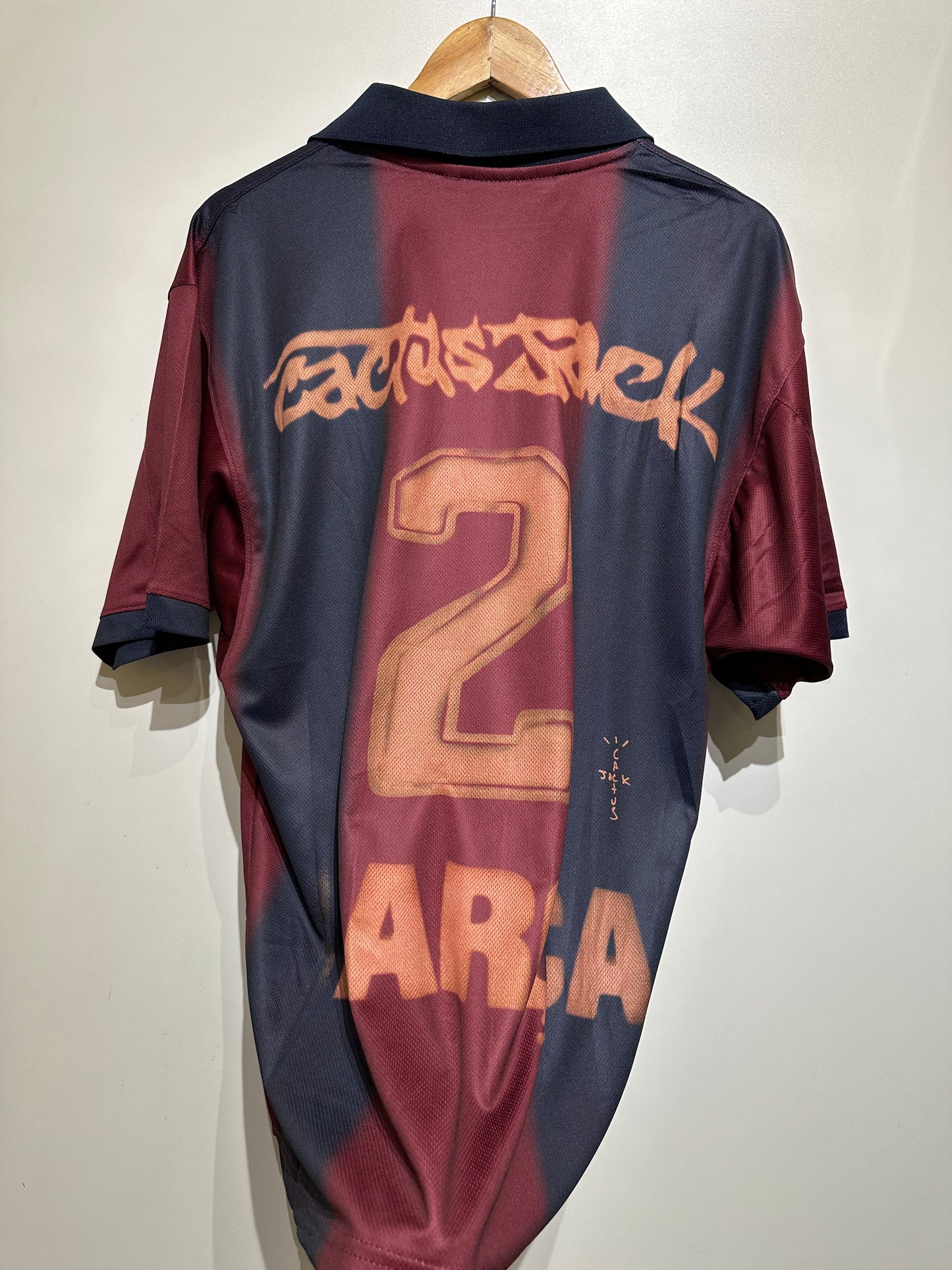 CAMISA BARCELONA X TRAVIS SCOTT